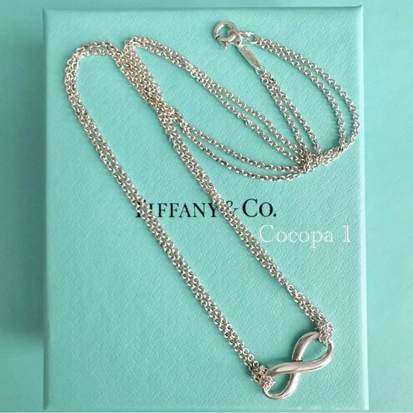 ❤️ Tiffany & Co. ❤️ Infinity Pendant 🤍 - Picture 7 of 12